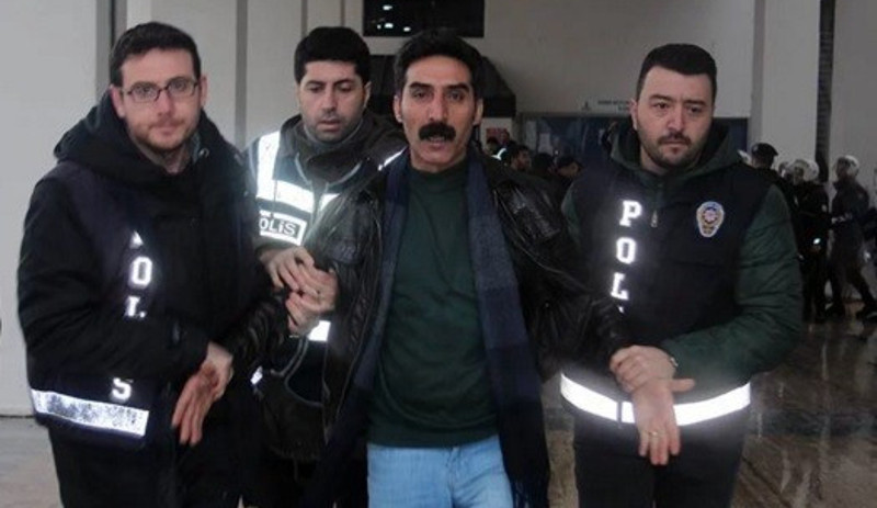 İZENERJİ işçilerine polis saldırısı: 15 gözaltı - Resim : 2