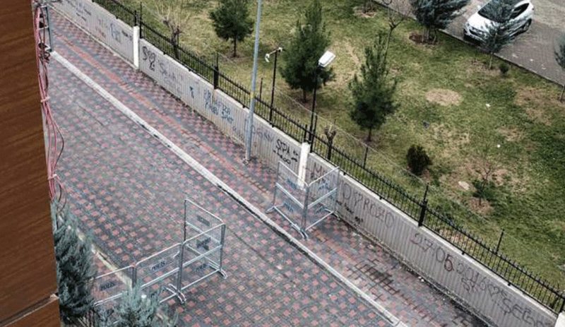 Diyarbakır’da Leyla Güven ablukası: Valilik hedef gösterdi, vekiller engellendi - Resim : 2