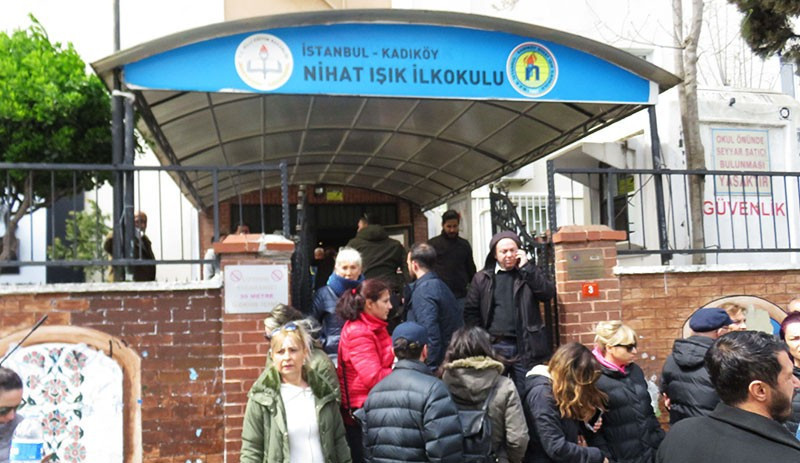Kadıköy ve Esenyurt'ta muhtar adayları arasında kavga: 1 kişi bıçaklandı - Resim : 1