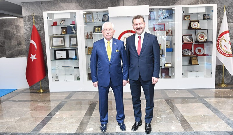 AKP'den YSK'ye dikkat çeken ziyaret - Resim : 1
