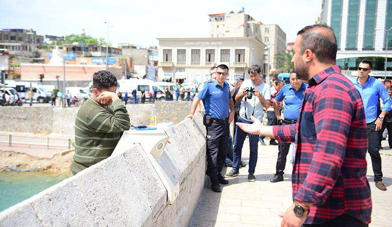 İstismar edildiğini söyleyen çocuk 'ailem bana inanmadı' diyerek köprüden atladı - Resim : 1