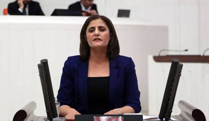 Bakana Nisan ayında öldürülen kadınlar soruldu - Resim : 1