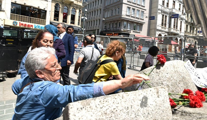 Cumartesi Anneleri mücadelelerinin 24. yılında Galatasaray Meydanı’nda - Resim : 1