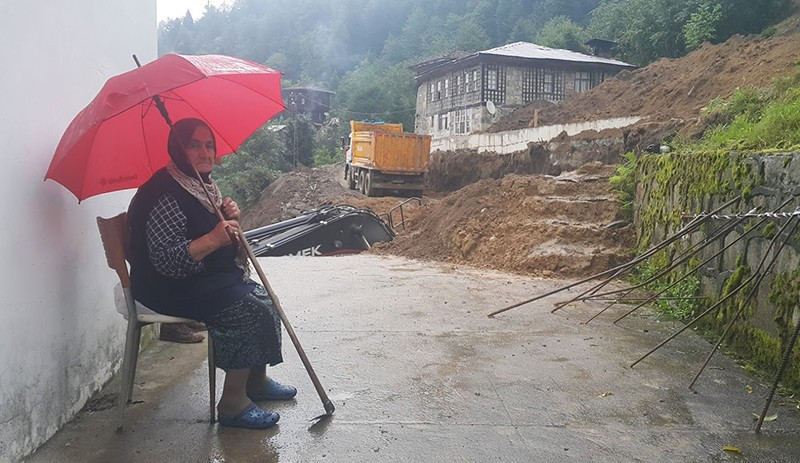 Hemşinli Emine Kobal kentsel dönüşüme direniyor: Evimi de arazimi de kurtaracağım - Resim : 2