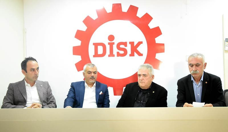 İzmir'deki büyük yangın sonrası işçilerden 'Emek Ormanı' - Resim : 1