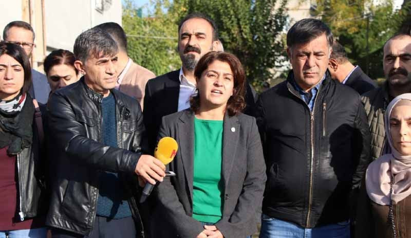 Kayyım atanan belediye sayısı 20’ye yükseldi: Belediyeye girişler engellendi - Resim : 1