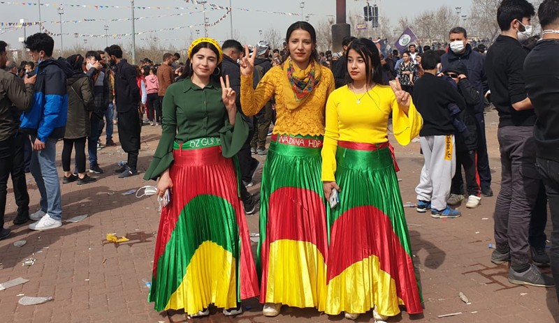 Diyarbakır Newroz'unda konuşan Sancar'dan Öcalan hatırlatması: Biz o çağrının arkasındayız - Resim : 5