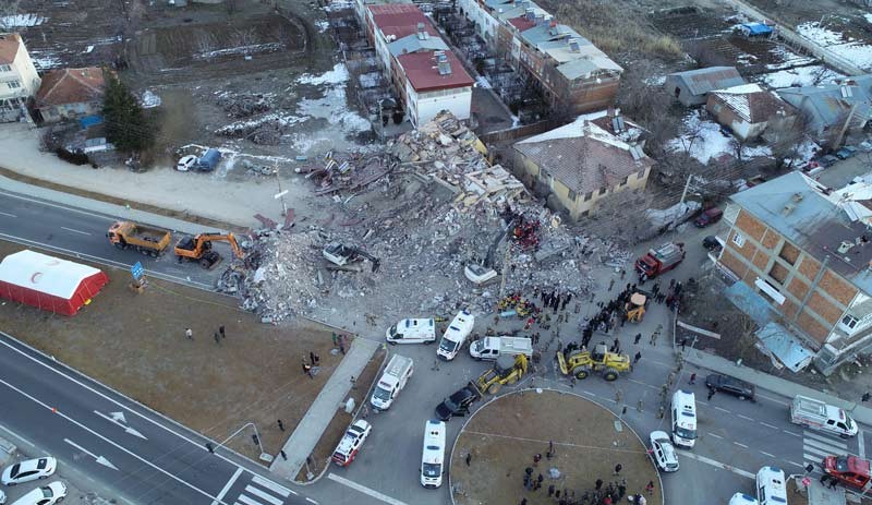 Elazığ depremi: Sesimi duyan var mı? - Resim : 1