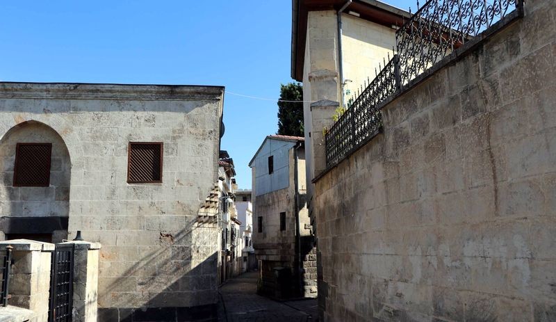 Tarihi mahalledeki evler hırsızlık nedeniyle boşaltıldı - Resim : 2