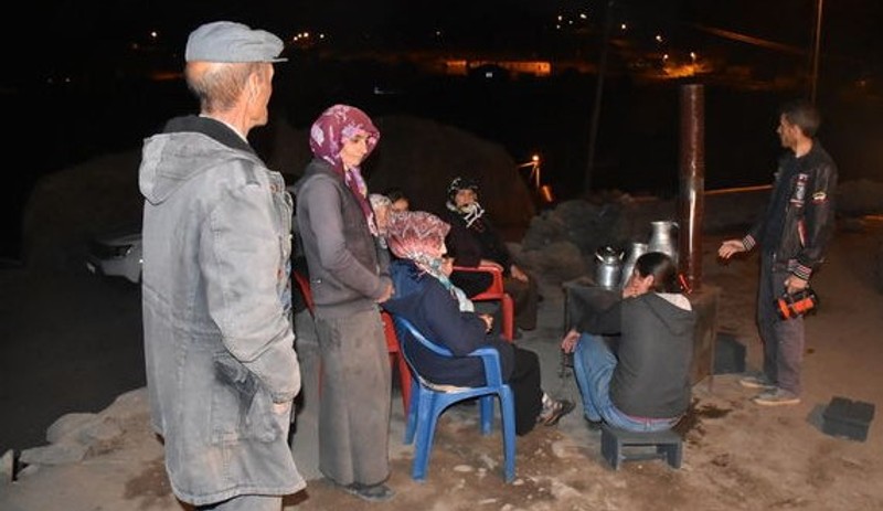 Ardahan sallanmaya devam ediyor: 50 artçı sarsıntı yaşandı, 3 kişi yaralandı - Resim : 2