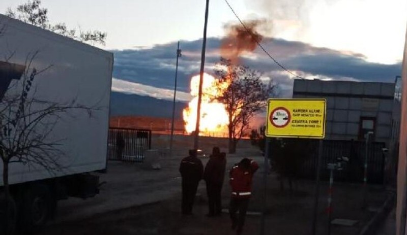 Sınır kapısındaki doğalgaz boru hattında patlama - Resim : 1