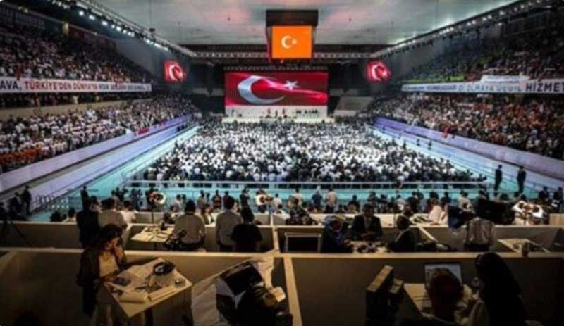 AKP 7. Olağan Kongresi: Maskesiz ve mesafesiz otobüsler, 'lebaleb dolu' salon - Resim : 2