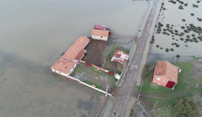 Kızılırmak Deltası'ndaki mahallede taşkın korkusu: Bizi çok mağdur ettiler - Resim : 2