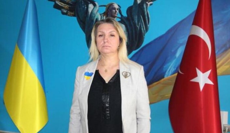 Annesi Rus, babası Ukraynalı Tarı'dan çağrı: Şu anda kardeş kardeşi öldürüyor, bu kanlı siyasete hayır - Resim : 1