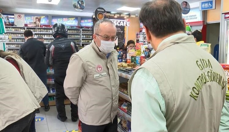 İstanbul'da 'Kinder' denetimi: Toplatma kararına rağmen satmaya devam etmişler - Resim : 1