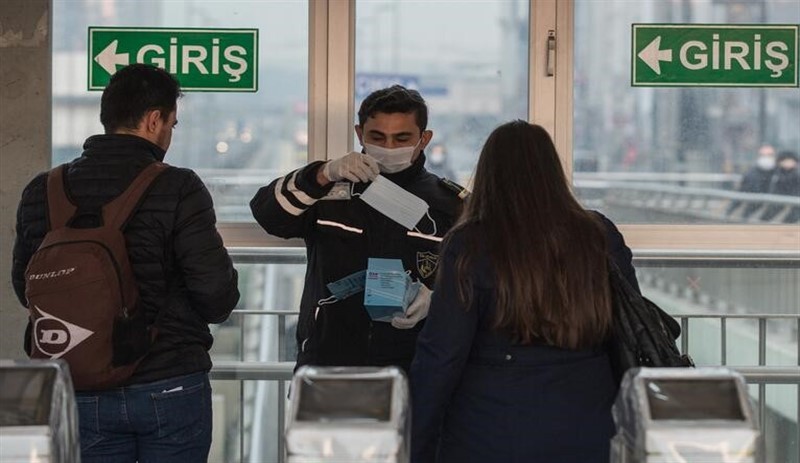 Yoğun Bakım Uzmanı Bilim Kurulu Üyesi: Sokağa hiç çıkılmamasını tavsiye ediyoruz - Resim : 1