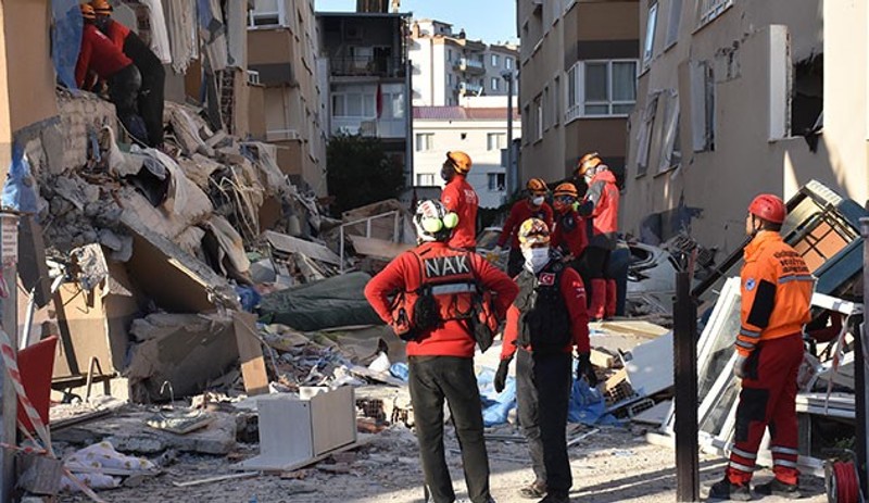 Canlı Blog | İzmir depreminde can kaybı 73'e yükseldi - Resim : 1