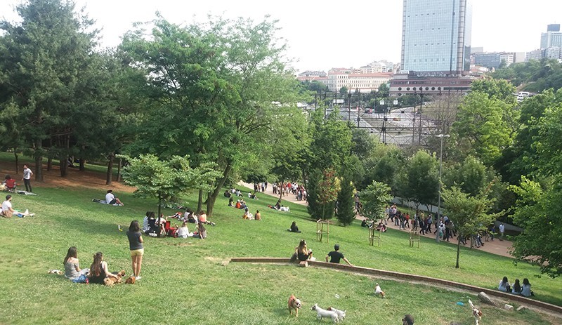 'Parkın içinde eğlence dışında korku var' - Resim : 1