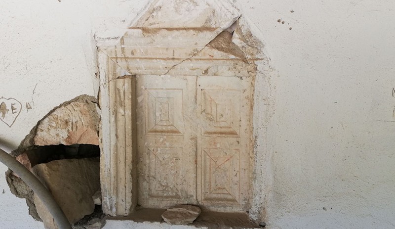 Bizans dönemine ait yapıların bulunduğu cami talan ediliyor - Resim : 1