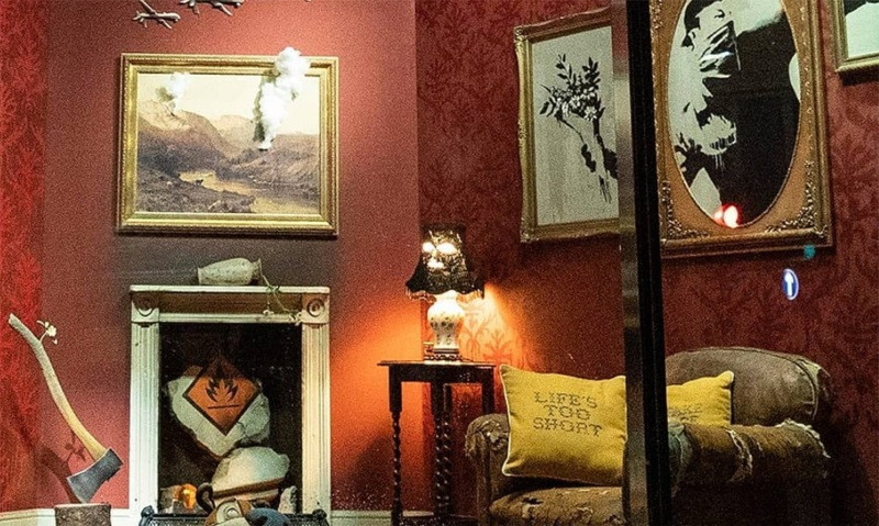 Banksy, Londra'da içine girilemeyen dükkan açtı - Resim: 12