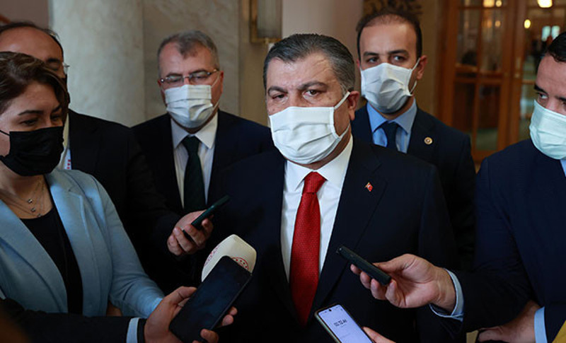 Bakan Koca 'dünyada ilk' diyerek duyurdu: BioNTech üzerine Turkovac çalışmasını başlatacağız - Resim : 1