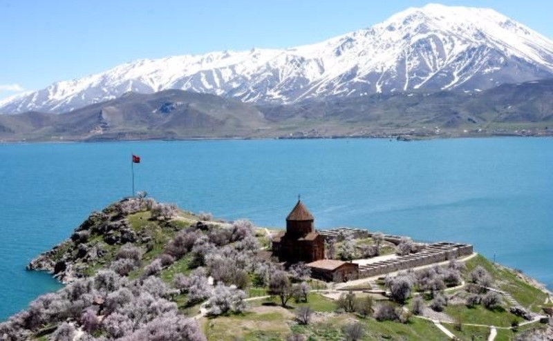 Akhtamar çiçeklendi - Resim: 7