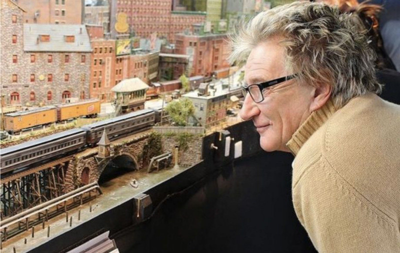 Rod Stewart 23 yılda bitirdiği dev model kenti paylaştı - Resim: 12