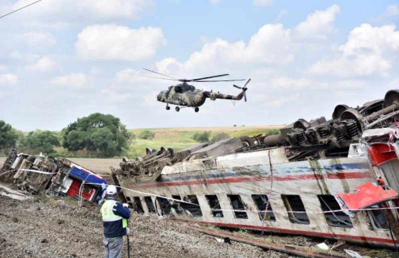 Tren kazasından iç yakan görüntüler - Resim: 27