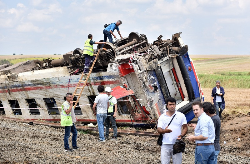 Tren kazasından iç yakan görüntüler - Resim: 6