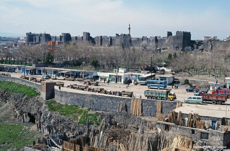 Fotoğrafçı Hans Peter Grumpe'nin objektifinden 90’larda Diyarbakır - Resim: 27