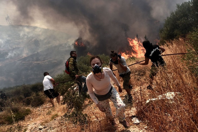 Fotoğraflarla Yunanistan yangını - Resim: 29