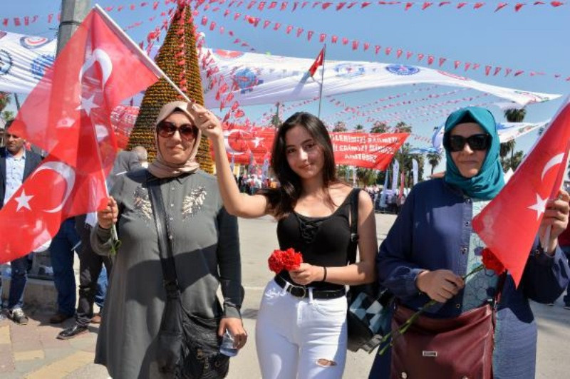 Fotoğraflarla Türkiye'de 1 Mayıs - Resim: 96