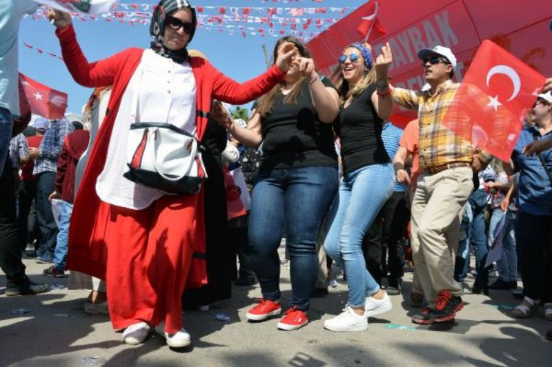 Fotoğraflarla Türkiye'de 1 Mayıs - Resim: 95