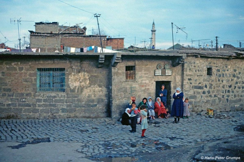 Fotoğrafçı Hans Peter Grumpe'nin objektifinden 90’larda Diyarbakır - Resim: 14