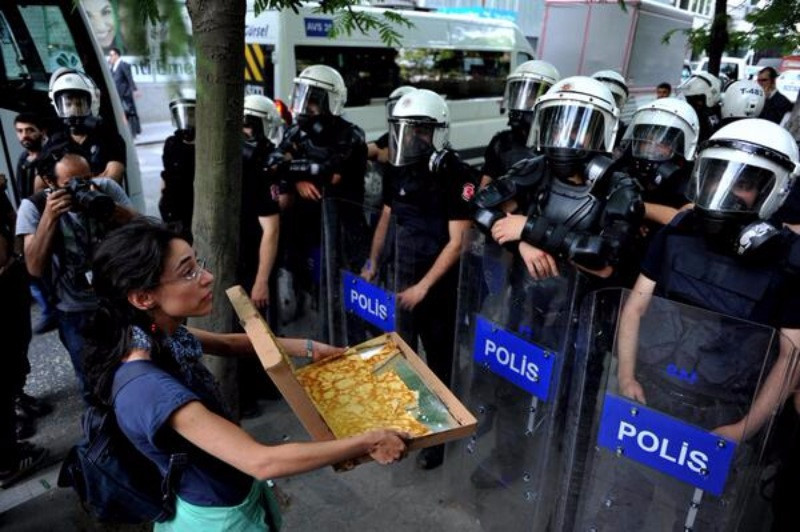 Fotoğraflarla Gezi Parkı Direnişi - Resim: 47