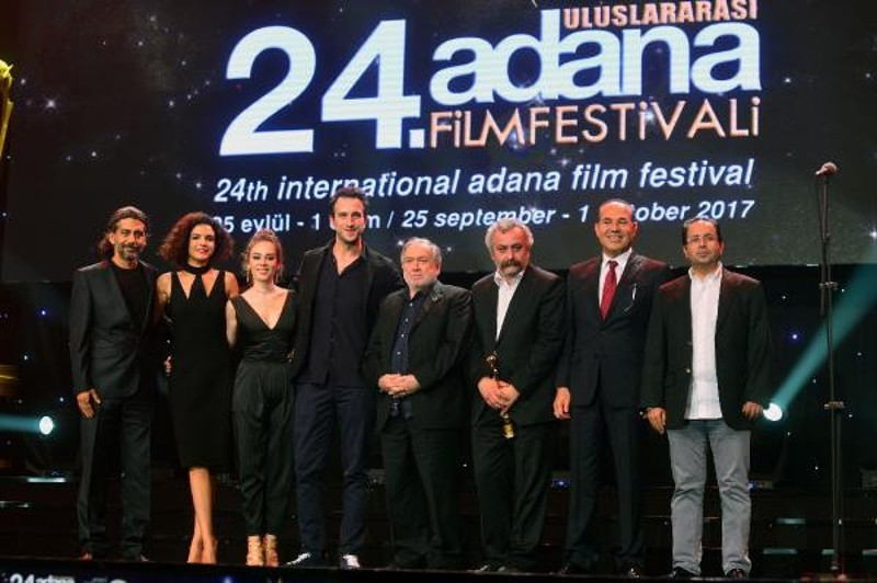 Adana film eleştirmenlerini ters köşe yaptı - Resim : 2