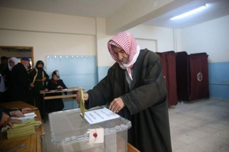 Sandık başından farklı görüntüler - Resim: 15
