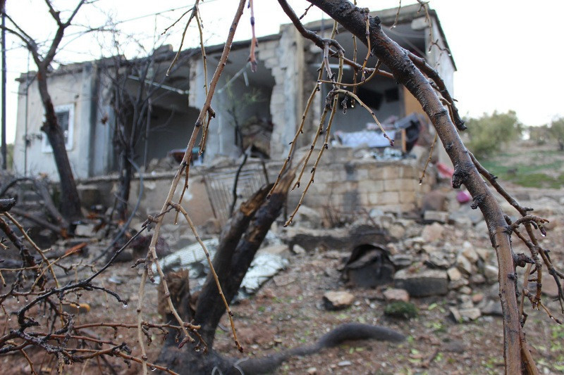 Bombardımandan siviller de etkilendi - Resim: 23