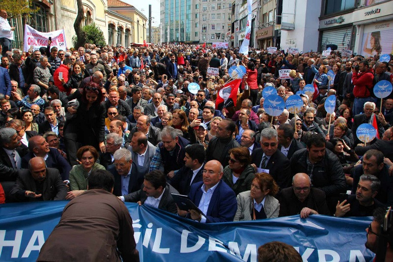 CHP'den 'OHAL' eylemi - Resim: 19