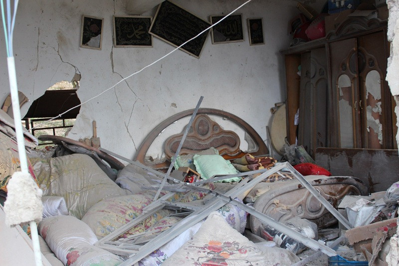 Bombardımandan siviller de etkilendi - Resim: 19