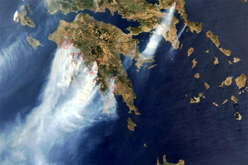 Fotoğraflarla Yunanistan yangını - Resim: 15