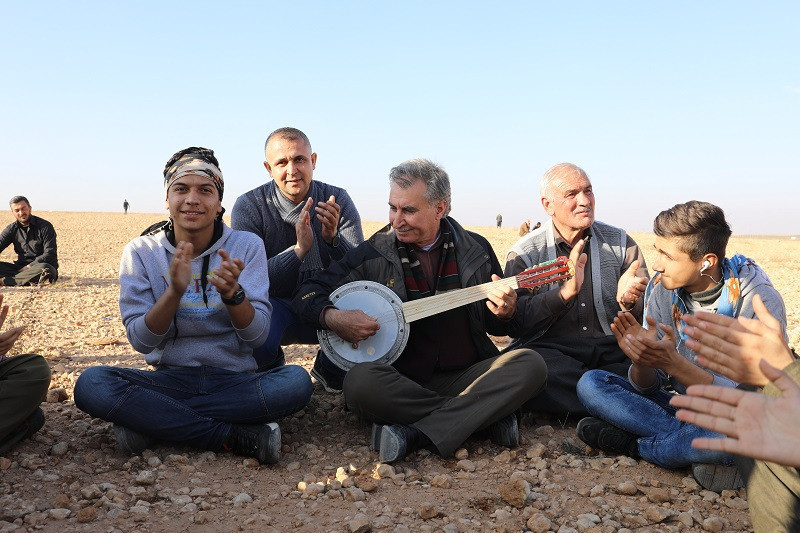 Bomba seslerini bastıran dayanışma mesajları - Resim: 4