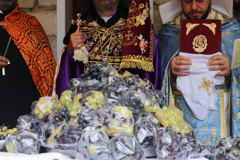 Türkiye'nin son Ermeni Köyü'nde 'Üzüm Bayramı' - Resim: 8