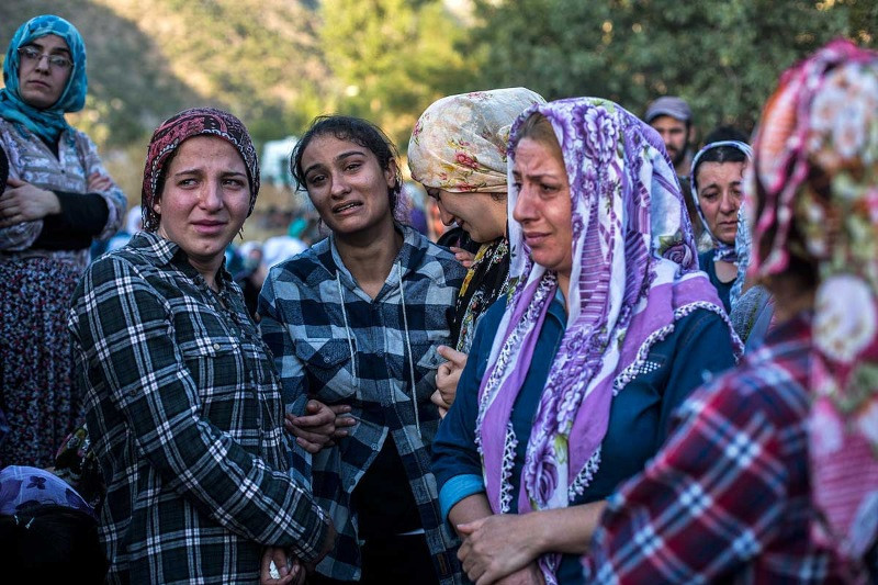 Yıkılan Kürt kentlerinin fotoğrafları Tokyo'da - Resim: 9