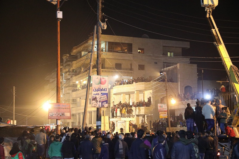 Bomba seslerini bastıran dayanışma mesajları - Resim: 15
