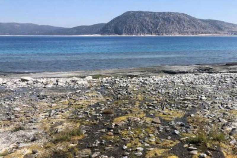 Salda'nın beyaz kumu kararıyor suyu salyalaşıyor - Resim: 2