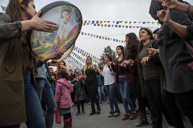 Pervin Buldan'dan Erdoğan'a: Siz kadınlar gününü kutlamayın - Resim: 26
