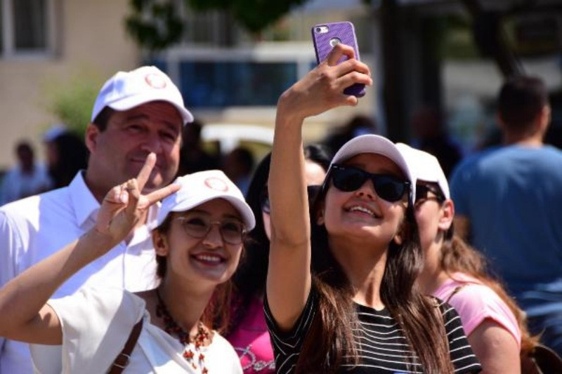 Fotoğraflarla Türkiye'de 1 Mayıs - Resim: 34