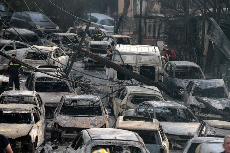 Fotoğraflarla Yunanistan yangını - Resim: 24
