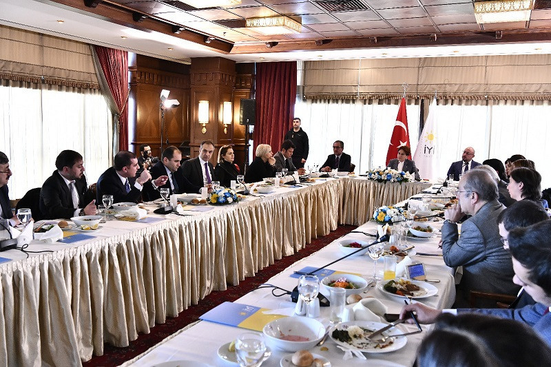 Akşener: Erdoğan parlamenter sisteme kendi dönecek - Resim : 1